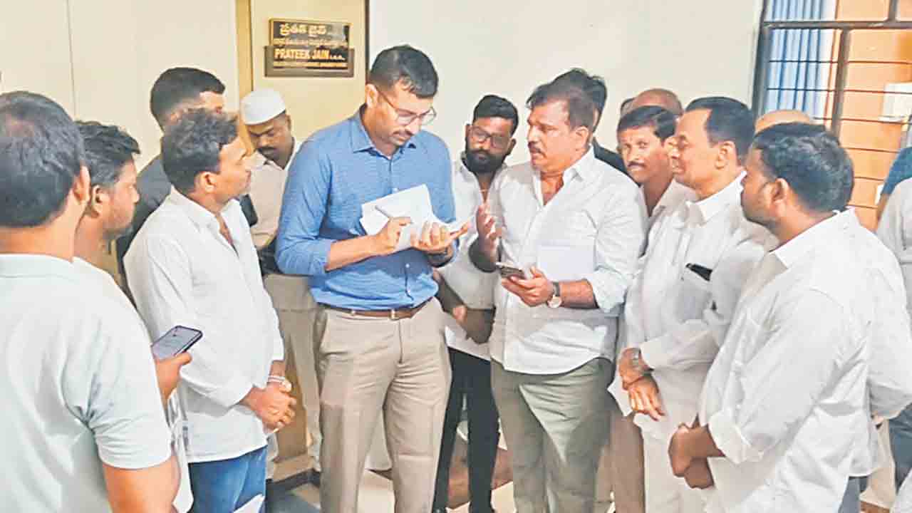 ఆక్రమణలో సింగూర్‌ ముంపు భూములు