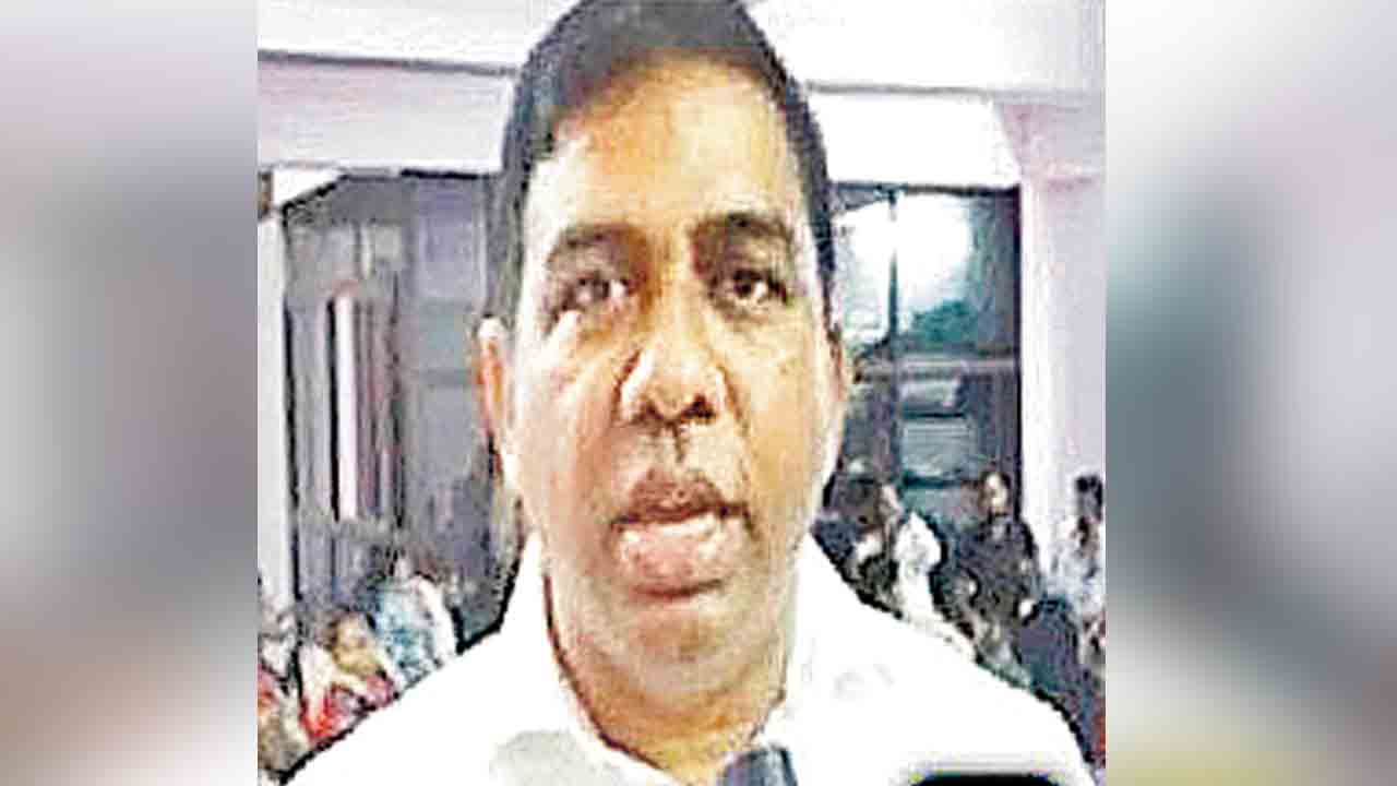 అద్దంకీ.. అబద్ధాలు మానుకో!