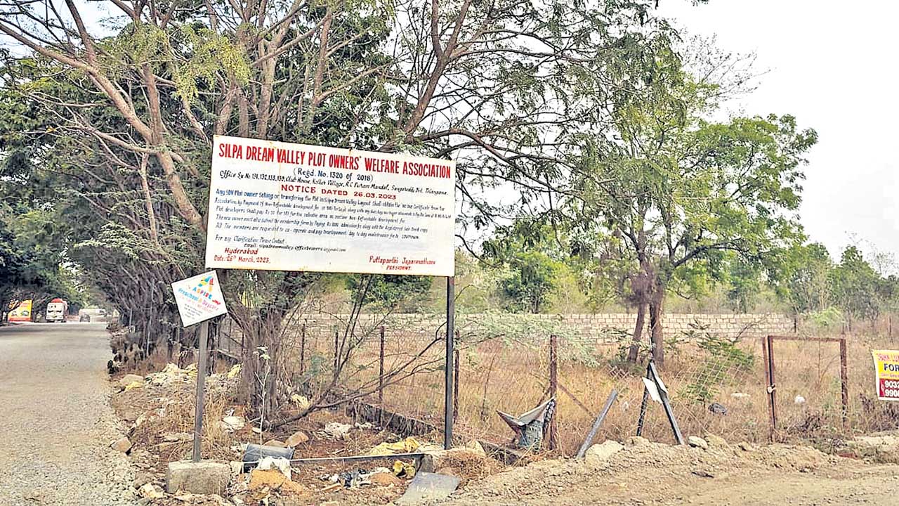 శిల్పా వెంచర్‌లో ఓపెన్‌ దందా!
