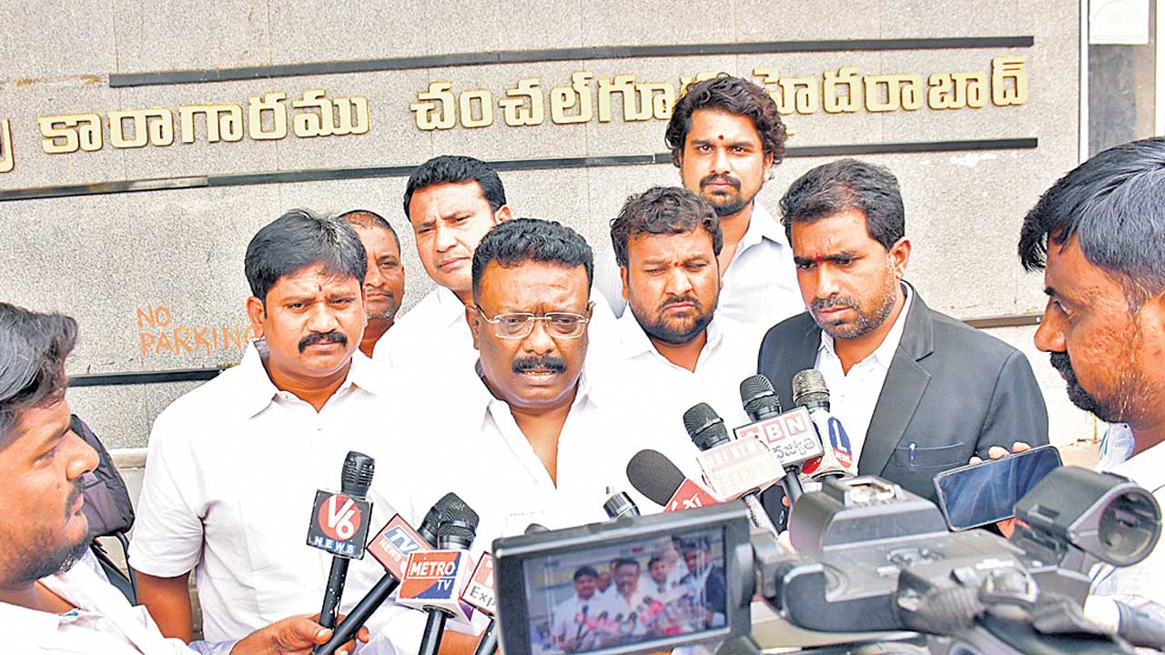 సింగరేణి అదానీకి కట్టబెట్టేందుకు రేవంత్‌ కుట్ర
