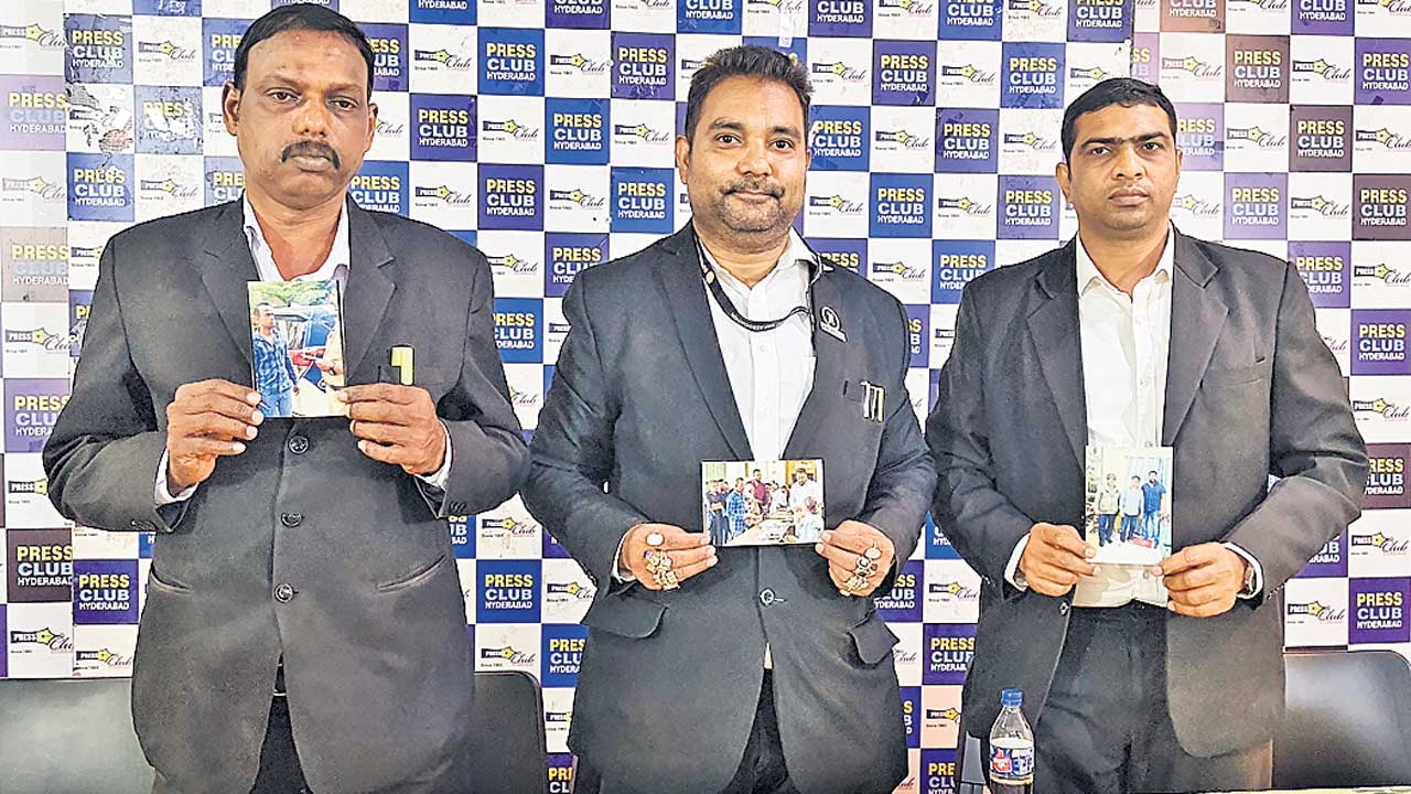 నా ఫ్లాట్‌ కబ్జాకు యత్నిస్తున్నారు..