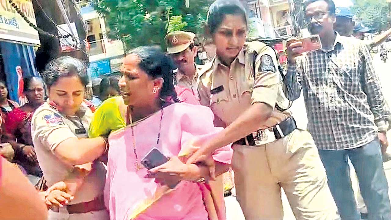 దానం అనుచరుల రుబాబు