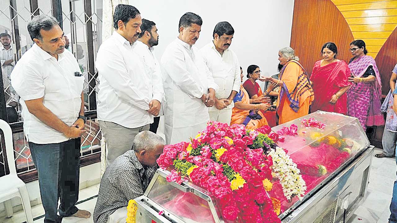 బీఆర్‌ఎస్‌ సీనియర్‌ నేత గొట్టిముక్కల పద్మారావు కన్నుమూత
