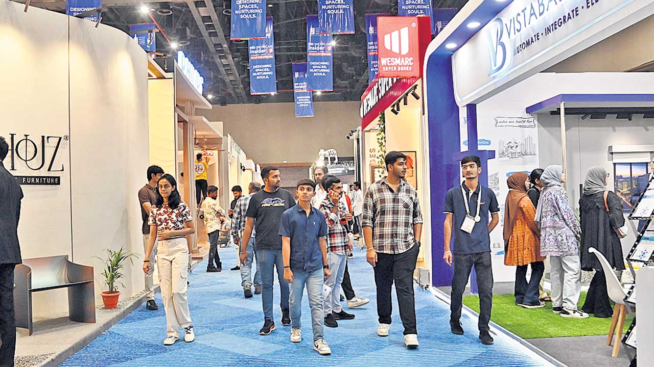 ఆకట్టుకున్న ఐఐఐడీ షో కేస్‌