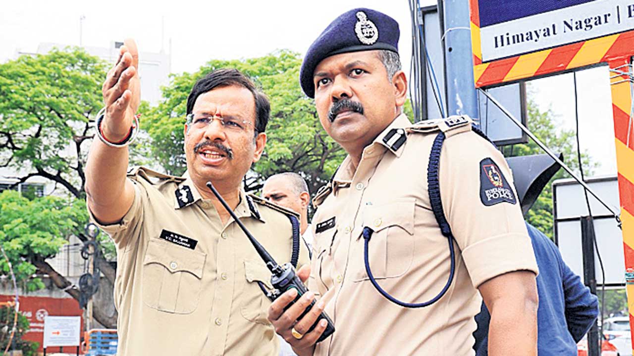 కేబీఆర్‌ చుట్టూ వన్‌వే ట్రయల్‌ రన్‌