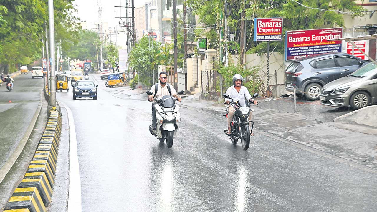 సిటీలో చిరు జల్లులు