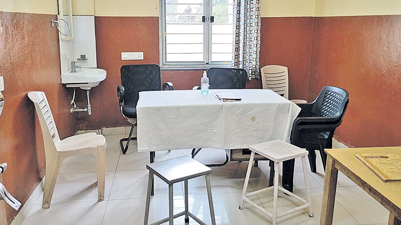 డాక్టర్లు.. టైంకు రారు