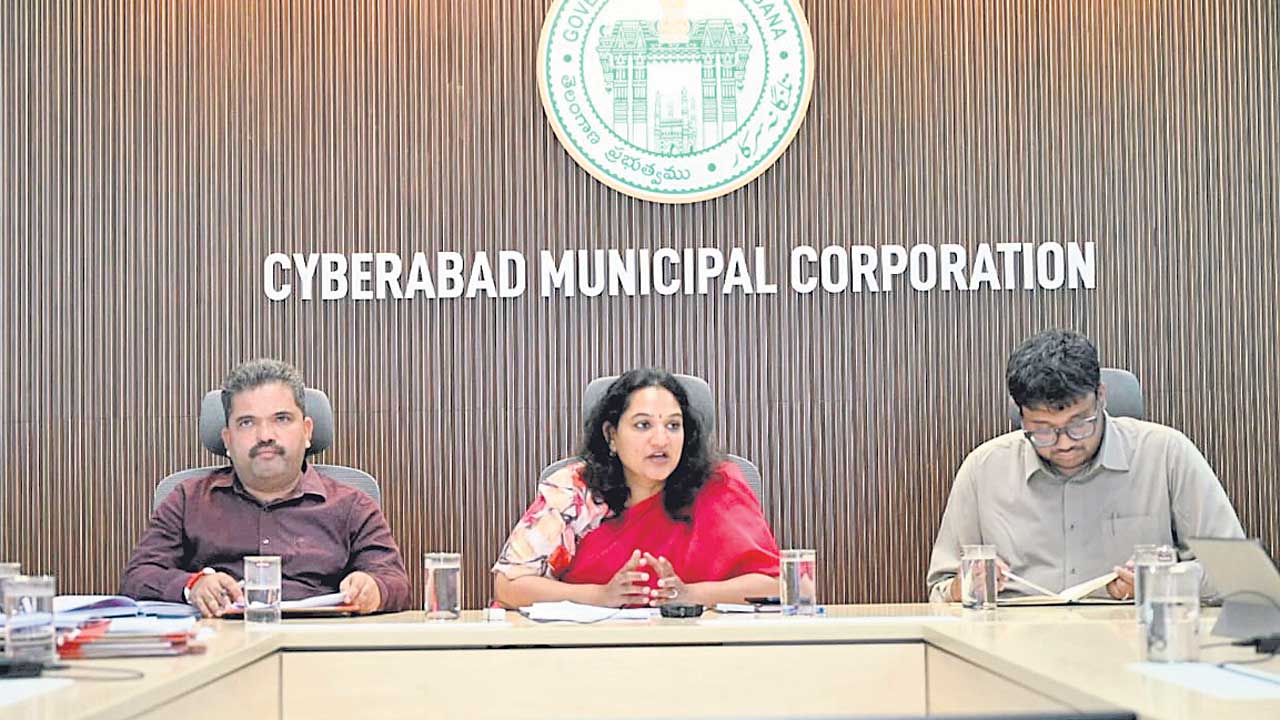 శిథిల భవనాలను గుర్తించాలి