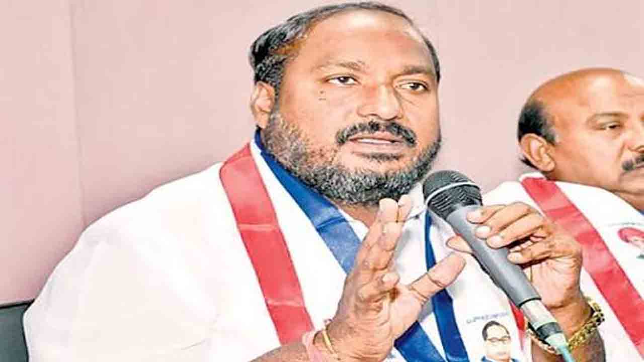 బీసీలకు మోదీ ద్రోహం: జాజుల