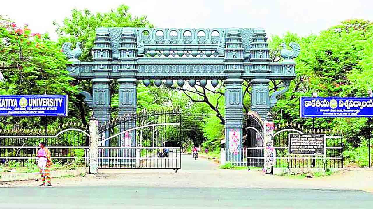 తిన్నది కక్కిస్తారా?