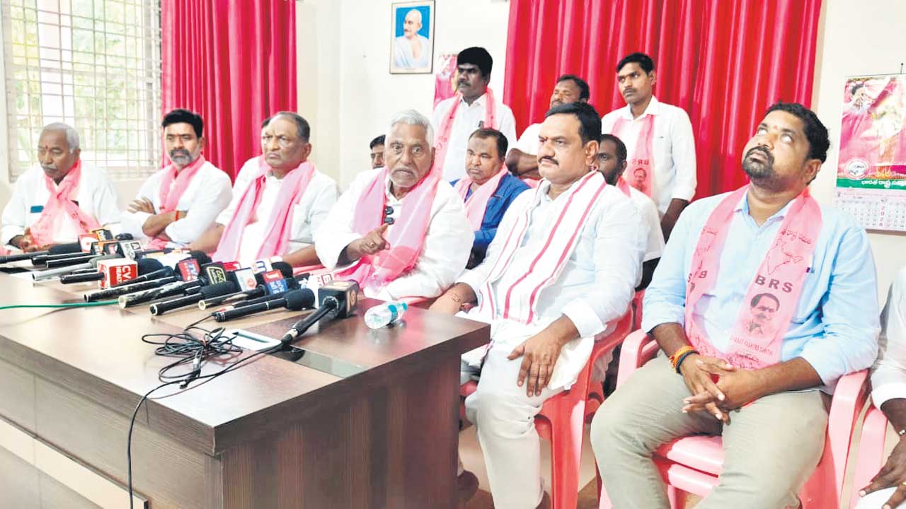 రేవంత్‌కు రైతుల కష్టం ఏం తెలుసు?