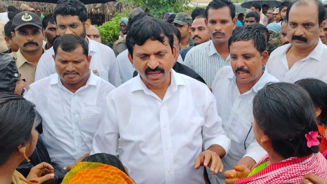 మంత్రి వర్యా.. హమీ మరిచారా?