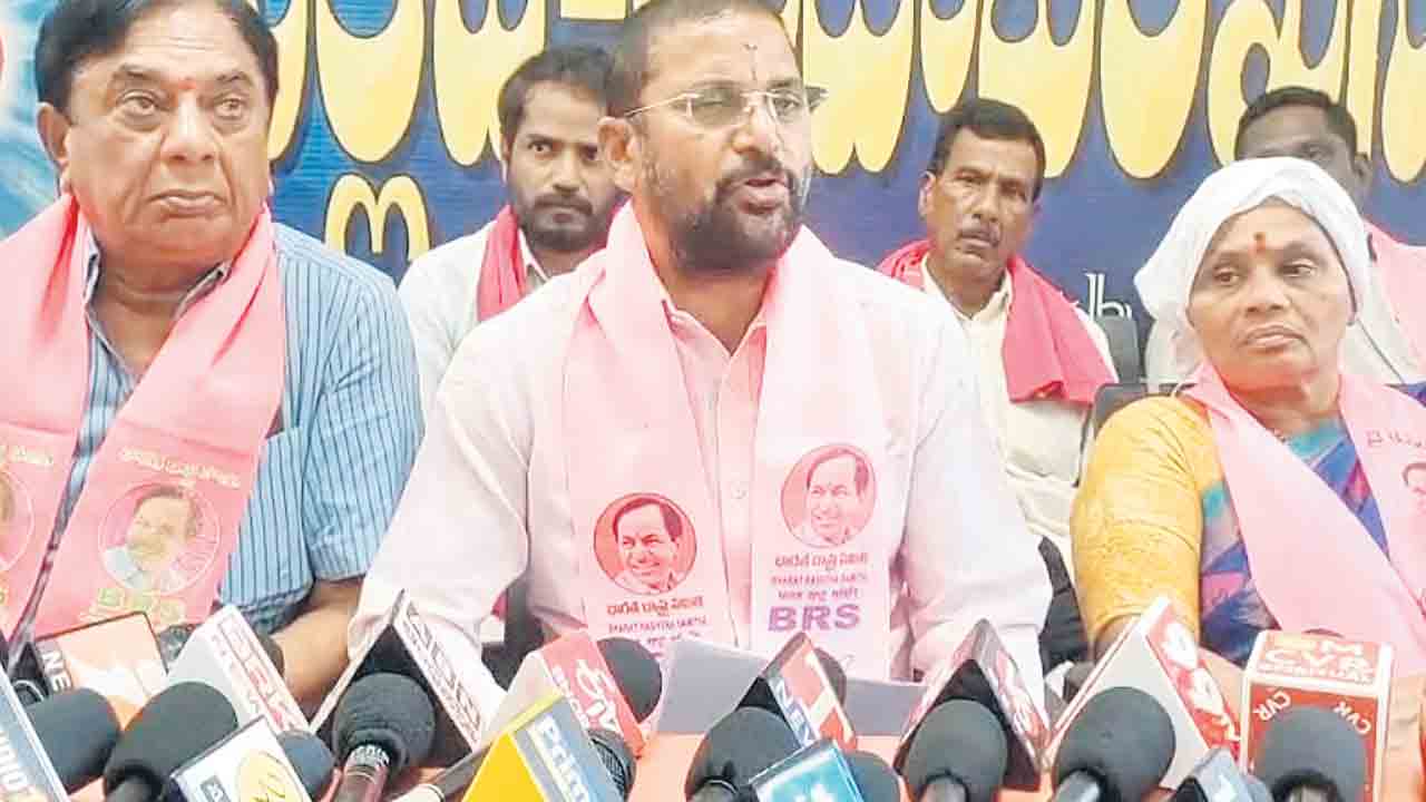 రామగుండం-మణుగూరు రైల్వే లైన్‌ను మార్చాలి.. కోరుకంటి చందర్‌