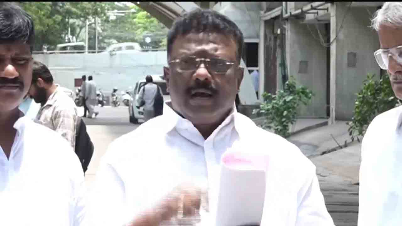 MLC Dasoju Shravan kumar | డూప్లికేట్ ఓట్లను డిలీట్ చేసే మెకానిజం కేంద్ర ఎన్నికల సంఘం దగ్గర లేదు : ఎమ్మెల్సీ దాసోజ్‌ శ్రవణ్ కుమార్