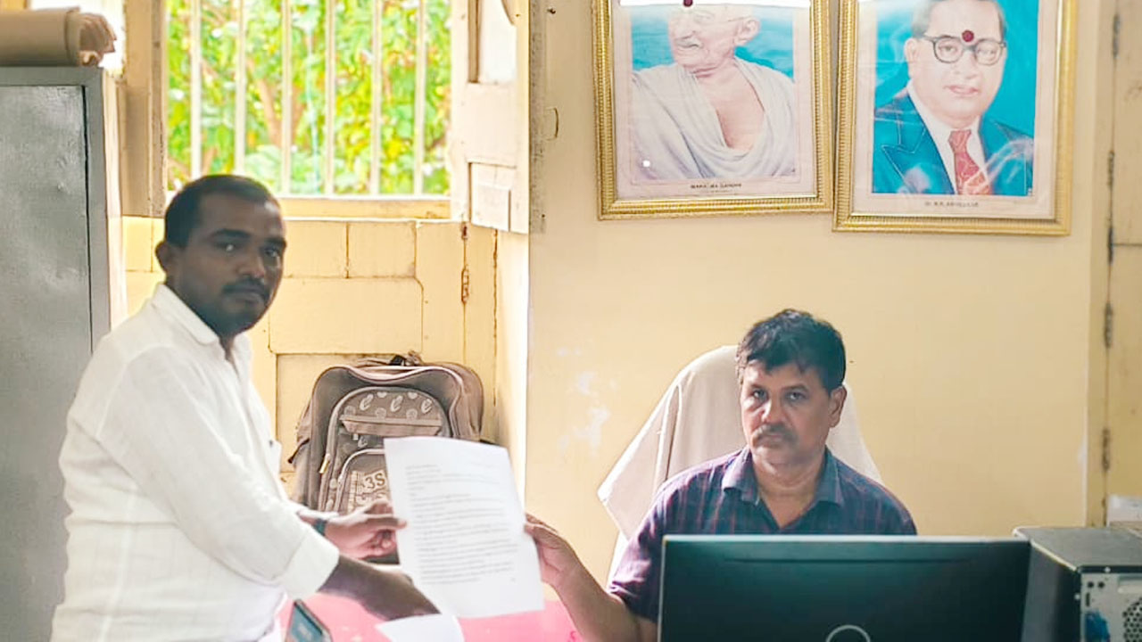 ప్రభుత్వ భూమిని ఆక్రమించిన వారిపై చర్యలు తీసుకోవాలి