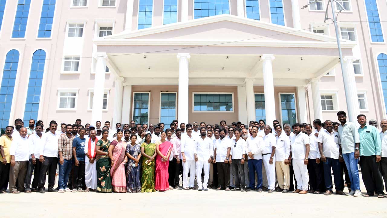 సూపర్‌ స్పెషాలిటీ వైద్యసేవలు అందాలి