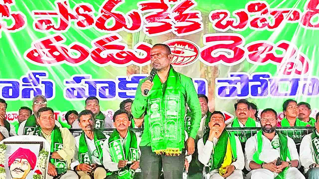 ఏజెన్సీలో ఆదివాసీలదే హక్కు