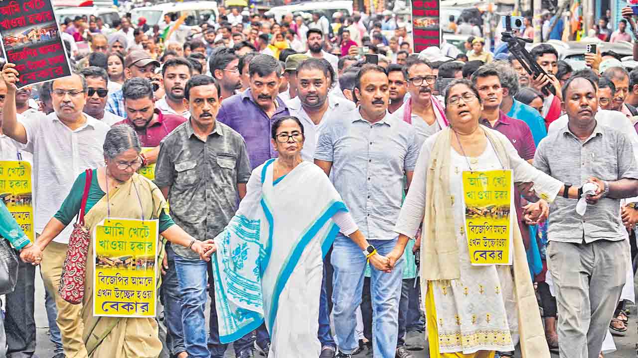 తగ్గేదే లేదు!.. మమతా బెనర్జీ ధిక్కారం