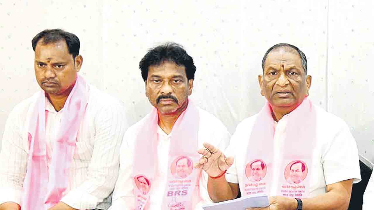 అక్రమాలపై ప్రశ్నిస్తే దూషణలకు దిగుతవా..?