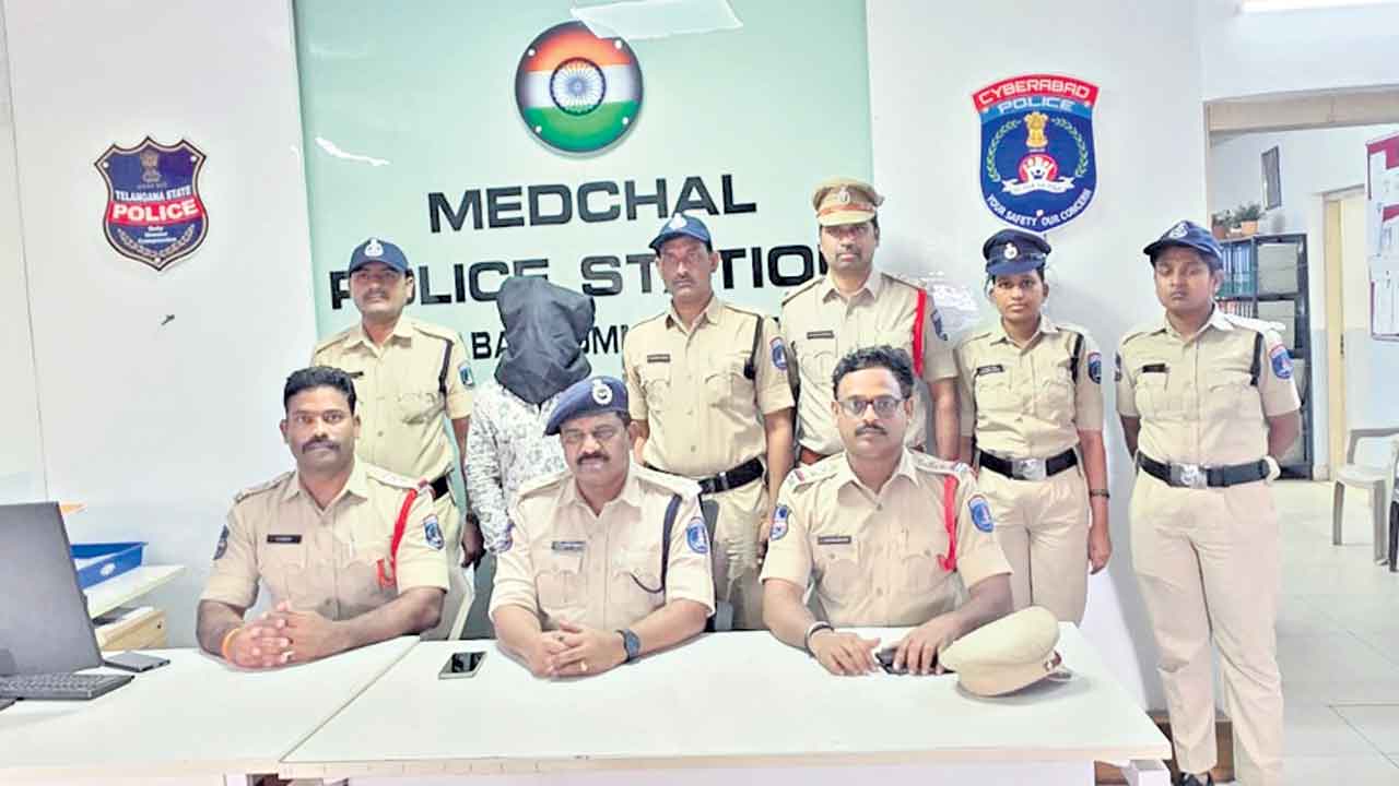 చైన్‌ స్నాచింగ్‌కు పాల్పడిన వ్యక్తి పట్టివేత