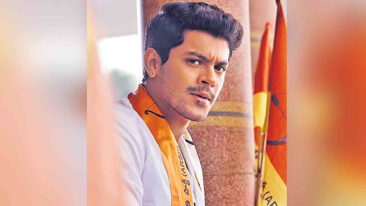 పవర్‌ఫుల్‌ స్టూడెంట్‌