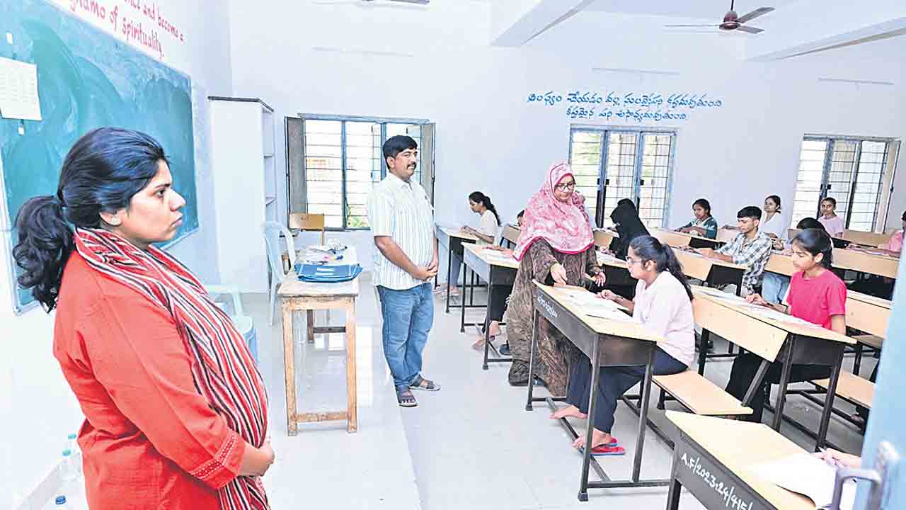 ప్రశాంతంగా నీట్‌