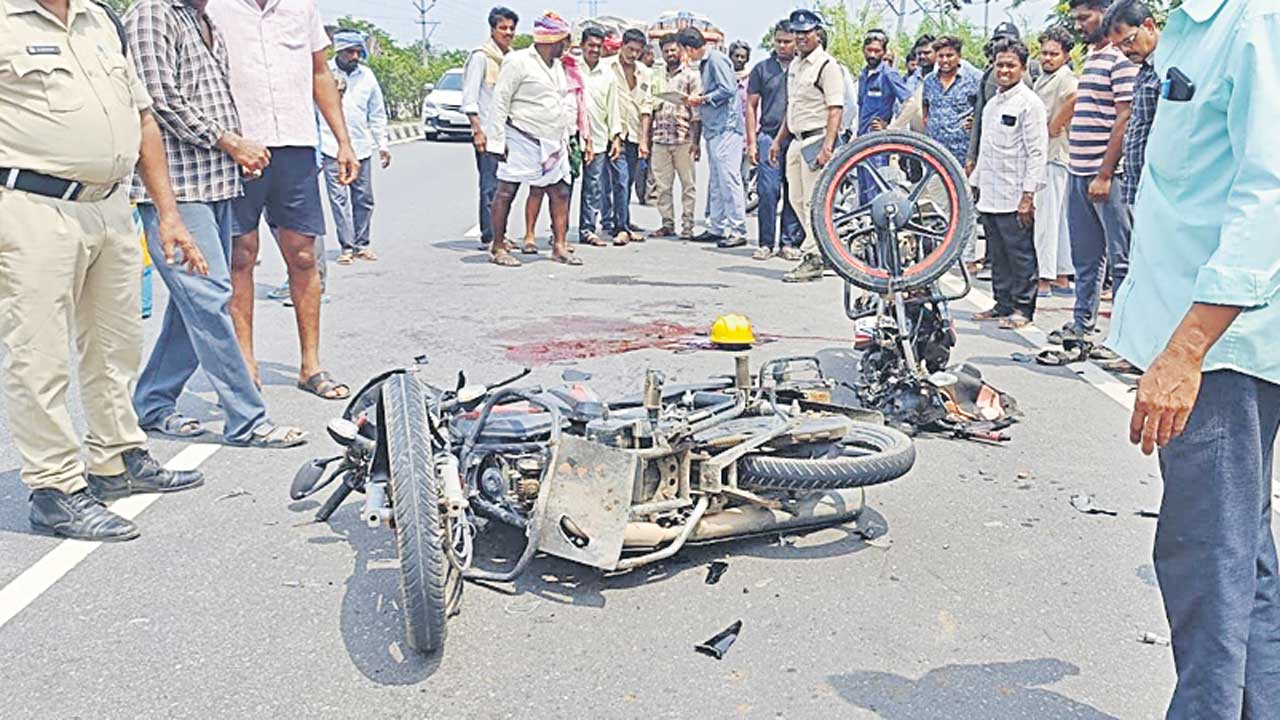 వాడపల్లి వద్ద రోడ్డు ప్రమాదం