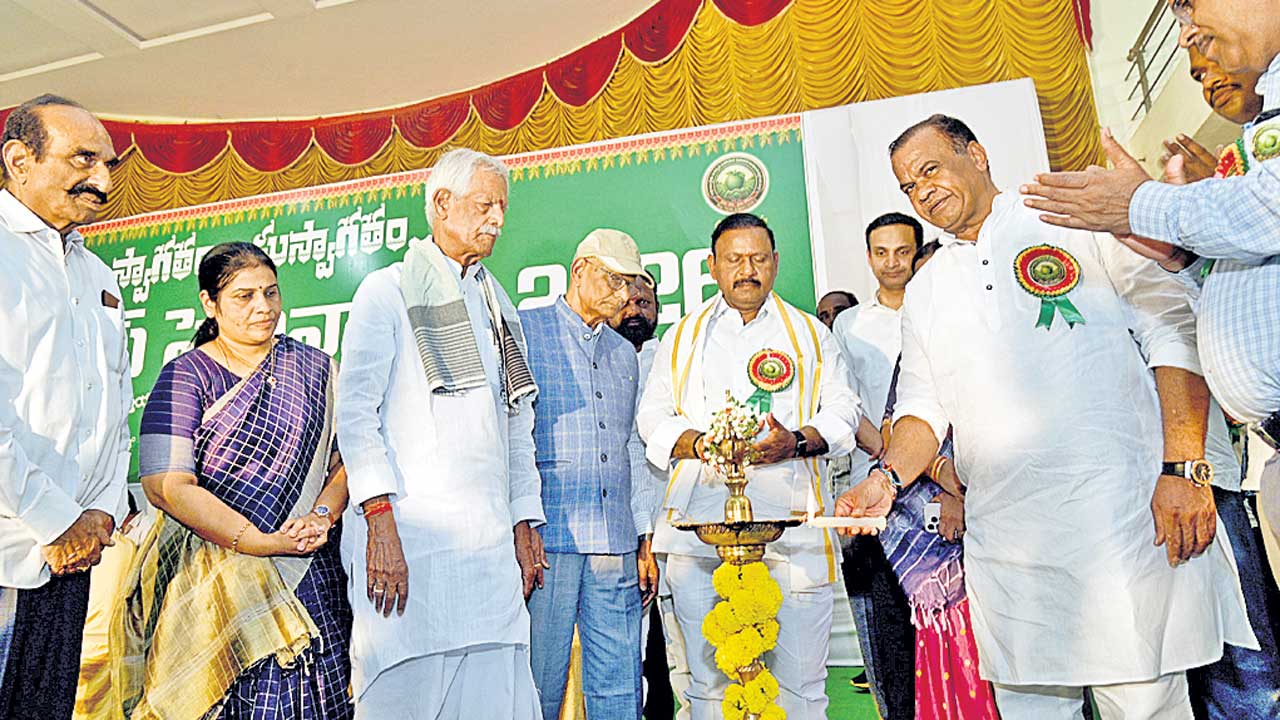 బత్తాయి సాగులో జిల్లా దేశానికే ఆదర్శం
