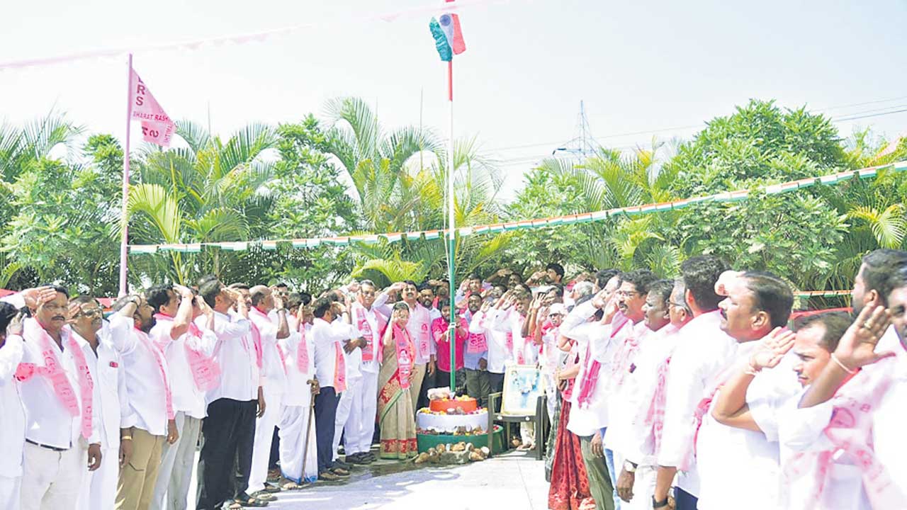 తెలంగాణ సాధనలో కేసీఆర్‌ కృషి చిరస్మరణీయం