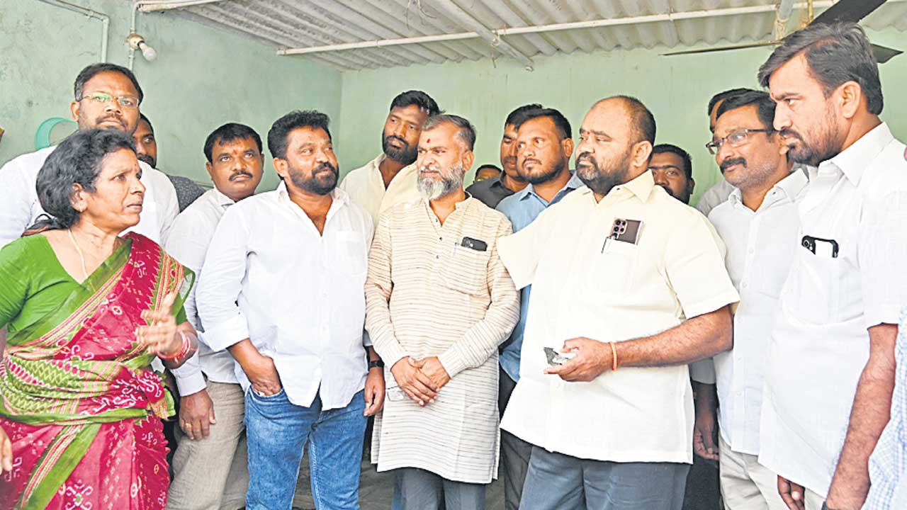 ఘాట్‌ రోడ్డు కోసం కాదు.. గుప్త నిధుల కోసం తవ్వకాలు?