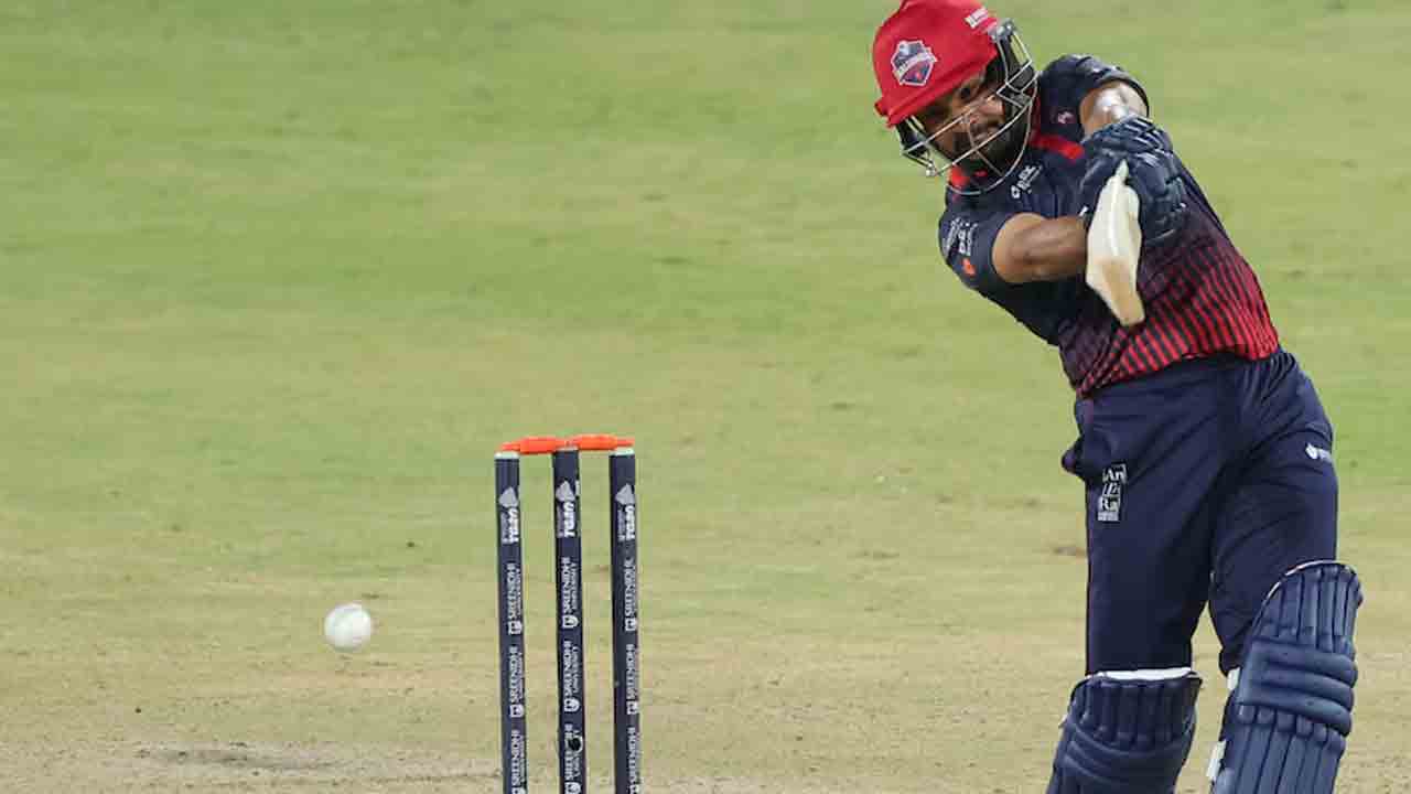 నల్లగొండ భారీ విజయం