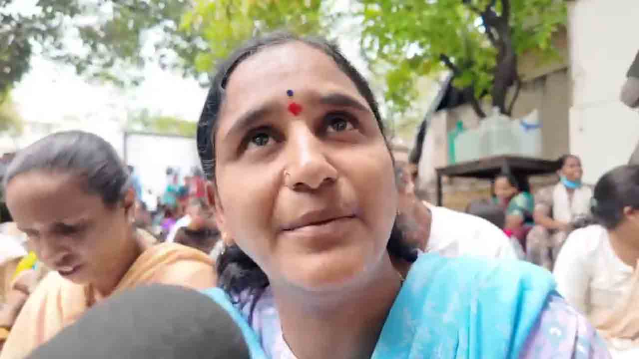 Osmania Employees | పేరుకు పెద్దాసుపత్రి 5 నెలల నుండి మాకు జీతాలు లేవు : ఉస్మానియా ఔట్‌సోర్సింగ్ ఉద్యోగిని ఆవేదన