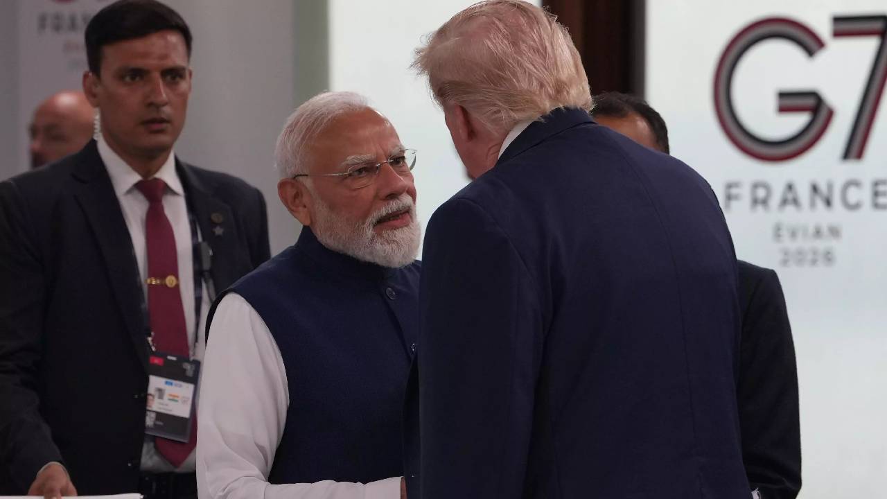 PM Modi | జీ7 సదస్సులో మోదీతో ట్రంప్ షేక్‌హ్యాండ్.. 16 నెలల తర్వాత కలుసుకున్న మోదీ, ట్రంప్