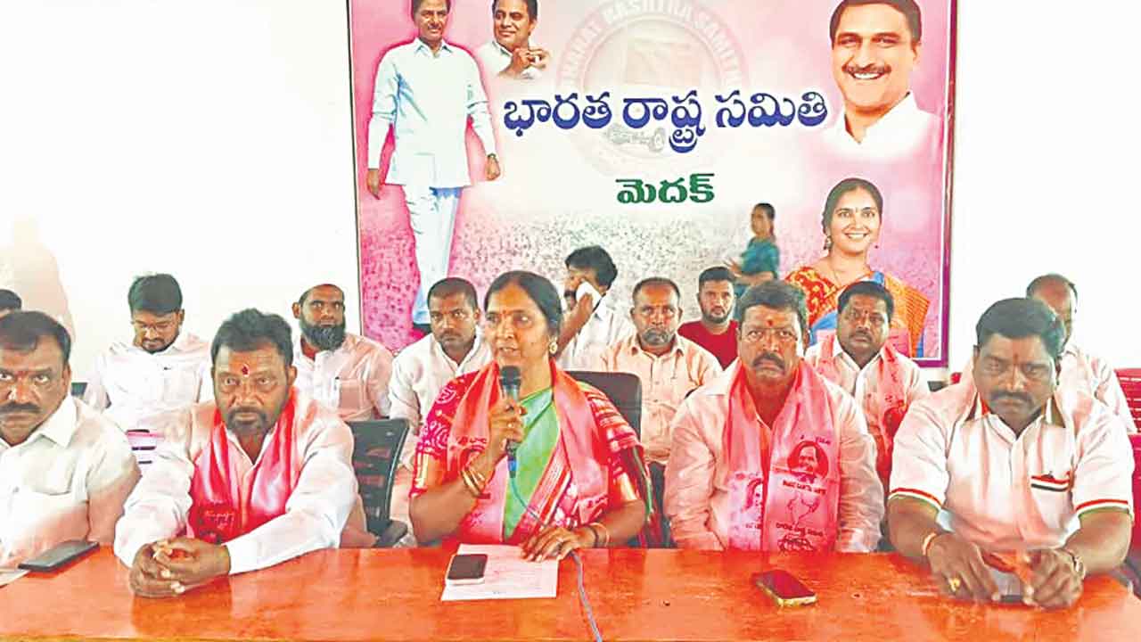 తెలంగాణ వనరుల దోపిడీకి కుట్ర