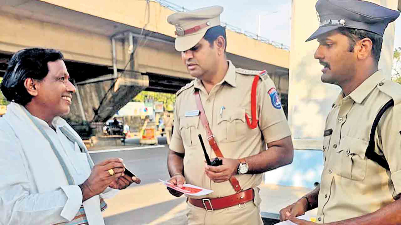 పద్మశ్రీ గడ్డం సమ్మయ్యకు అవమానం