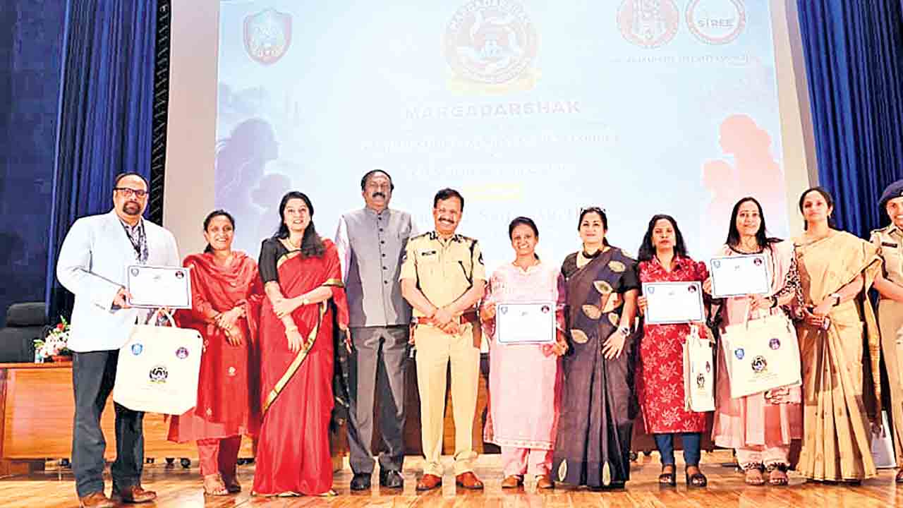 హైదరాబాద్‌లో పోలీస్‌ మెంటార్‌ వ్యవస్థ