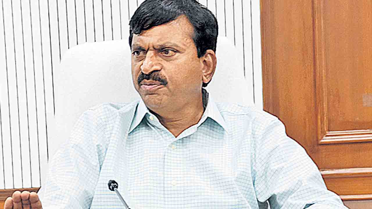 రాష్ట్రవ్యాప్తంగా గుడిసెల సర్వే.. అధికారులను ఆదేశించిన మంత్రి పొంగులేటి