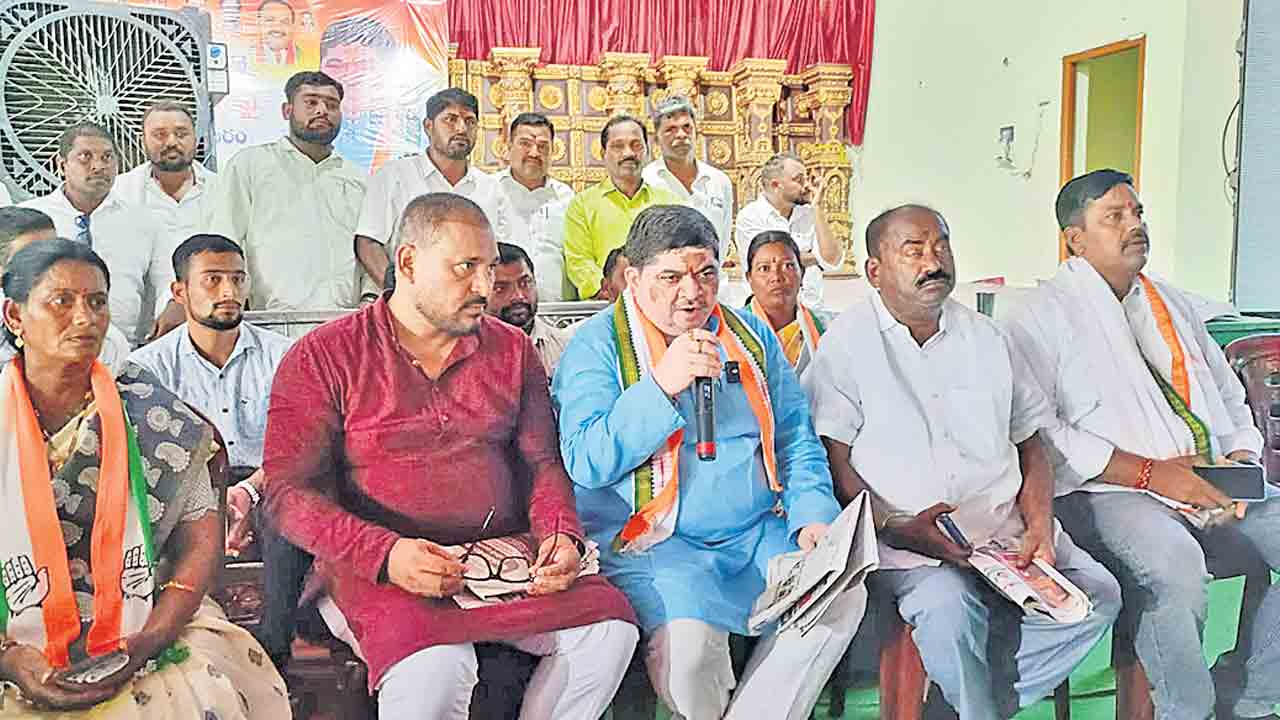 రాజకీయ కుట్రలో భాగమే ఓట్ల తొలిగింపు