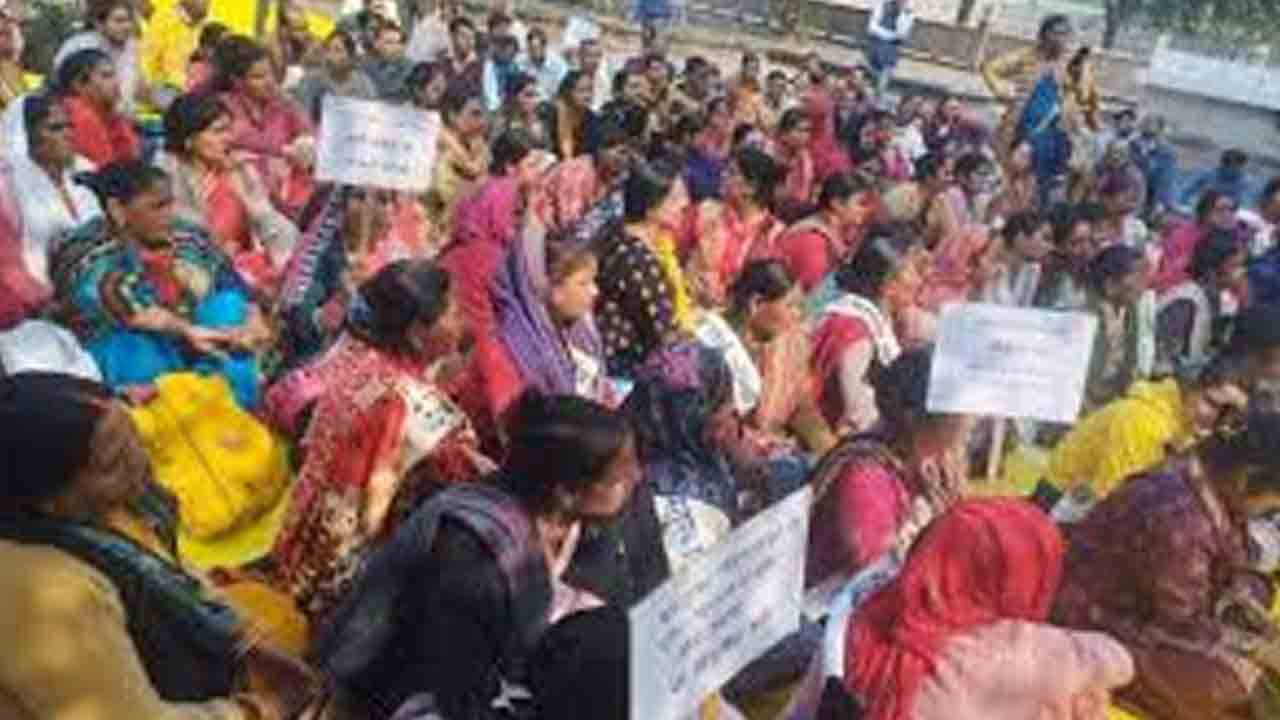 కేజీబీవీ, నాన్‌ టీచింగ్‌, వరర్లకు వేతనాలు పెంచండి