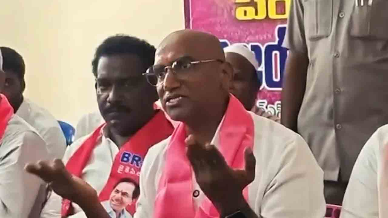 RS Praveen Kumar | ప్రైవేట్ స్కూళ్ల ఫీజుల పెంపును అదుపు చేయలేని చేతకాని దద్దమ్మ రేవంత్ రెడ్డి : ఆర్‌ఎస్ ప్రవీణ్ కుమార్