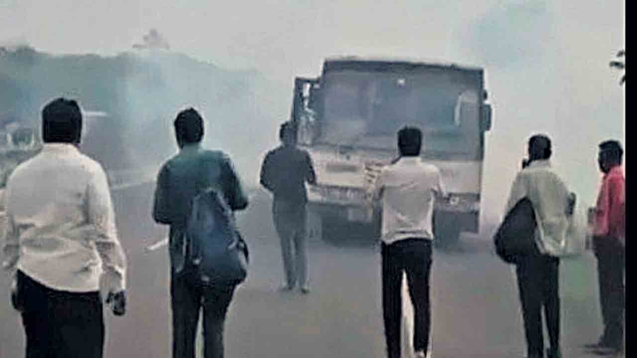 ఆర్టీసీ బస్సులో పొగలు