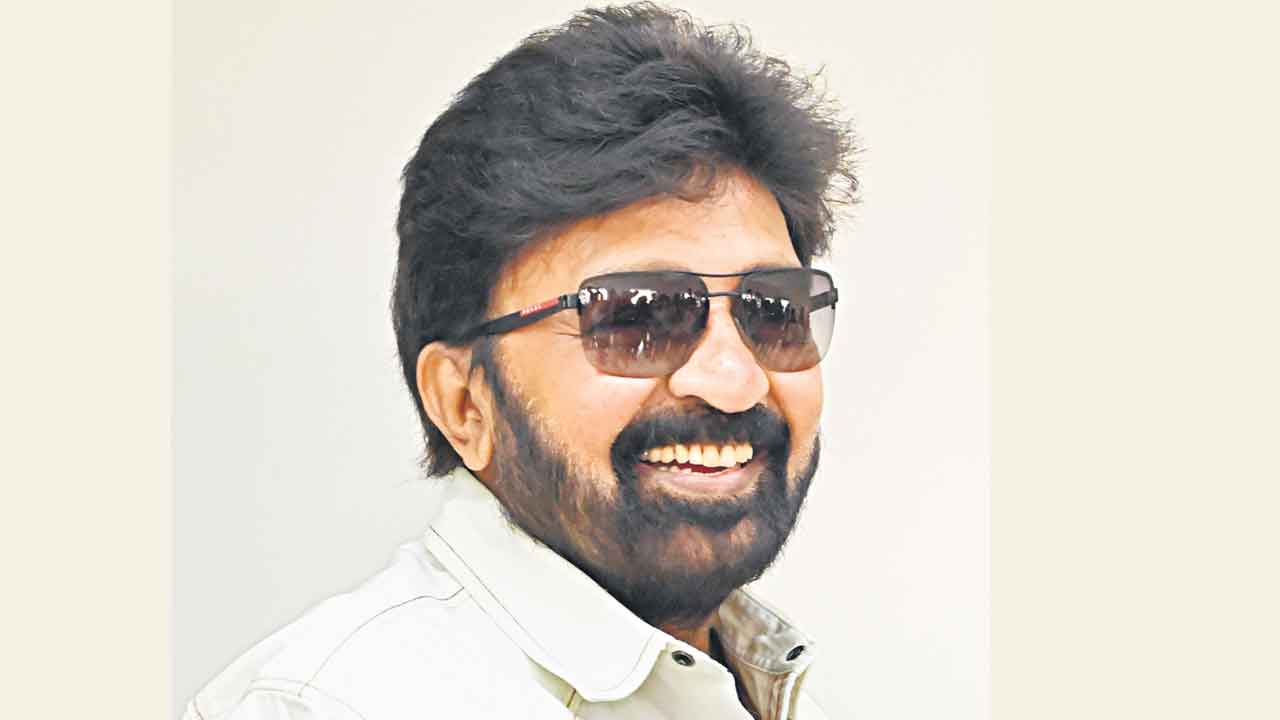 బాలకృష్ణ సినిమాలో విలన్‌గా?