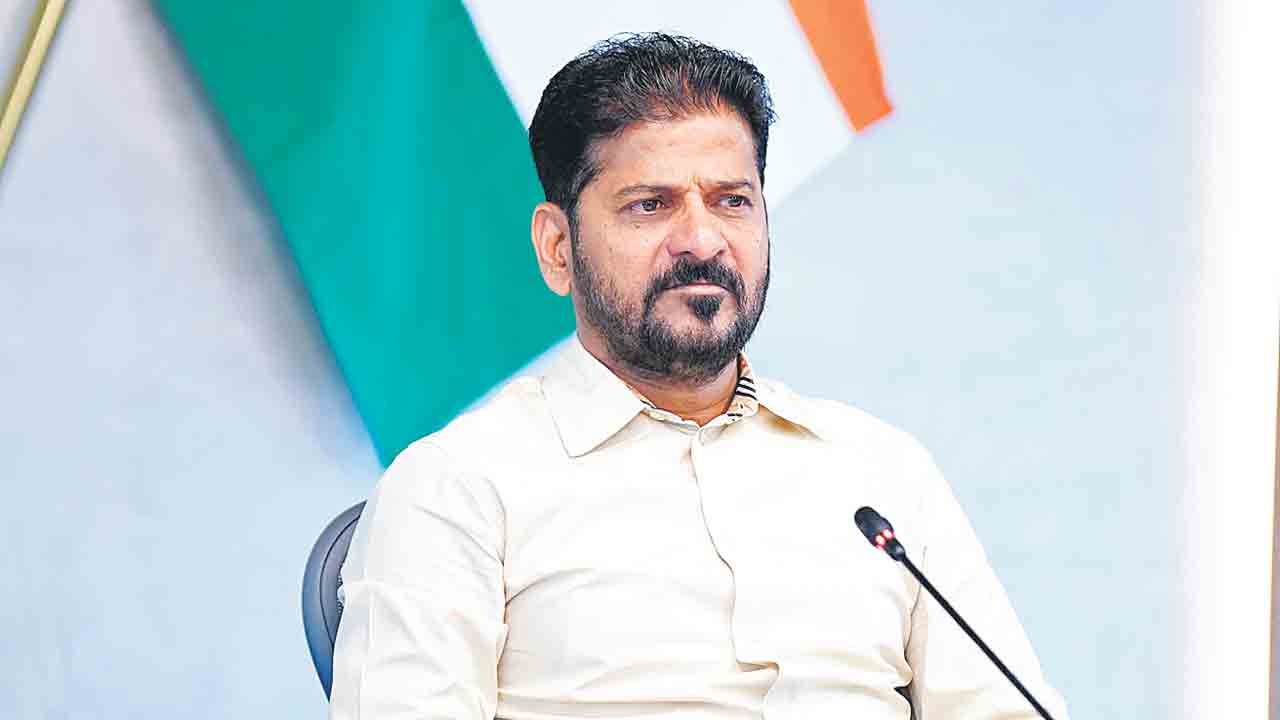 నా మాట ఎవరూ వినట్లేదు!.. అధికారులు పట్టించుకోవట్లేదు.. సీఎం
