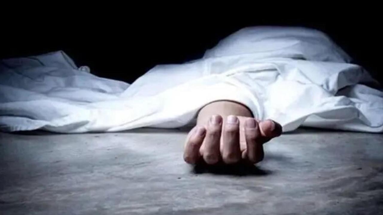 Dead bodies | మృతదేహాలను బైకుకు తాళ్లతో కట్టి చెరువులో… మామ, అల్లుడి దారుణ హత్య