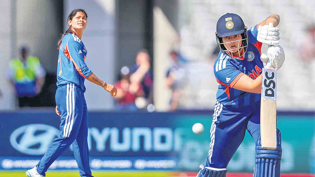 బంగ్లాపై సునాయాసంగా.. భారత్‌కు మూడో విజయం