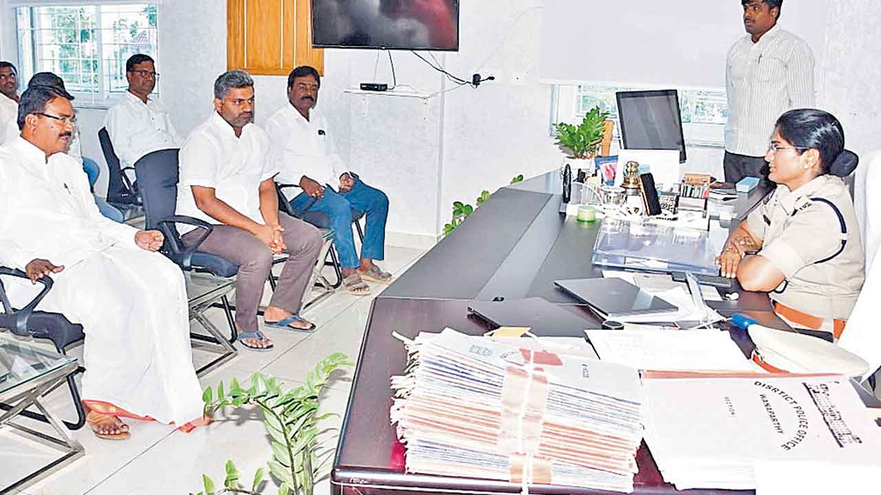 వీడని శ్రీధర్‌రెడ్డి మర్డర్‌ మిస్టరీ