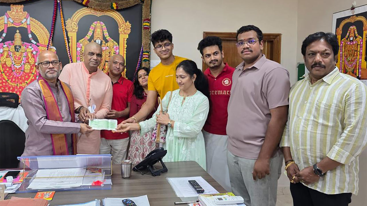 Tirumala | టీటీడీ వేంకటేశ్వర గో సంరక్షణ ట్రస్టుకు రూ.10 లక్షలు విరాళం