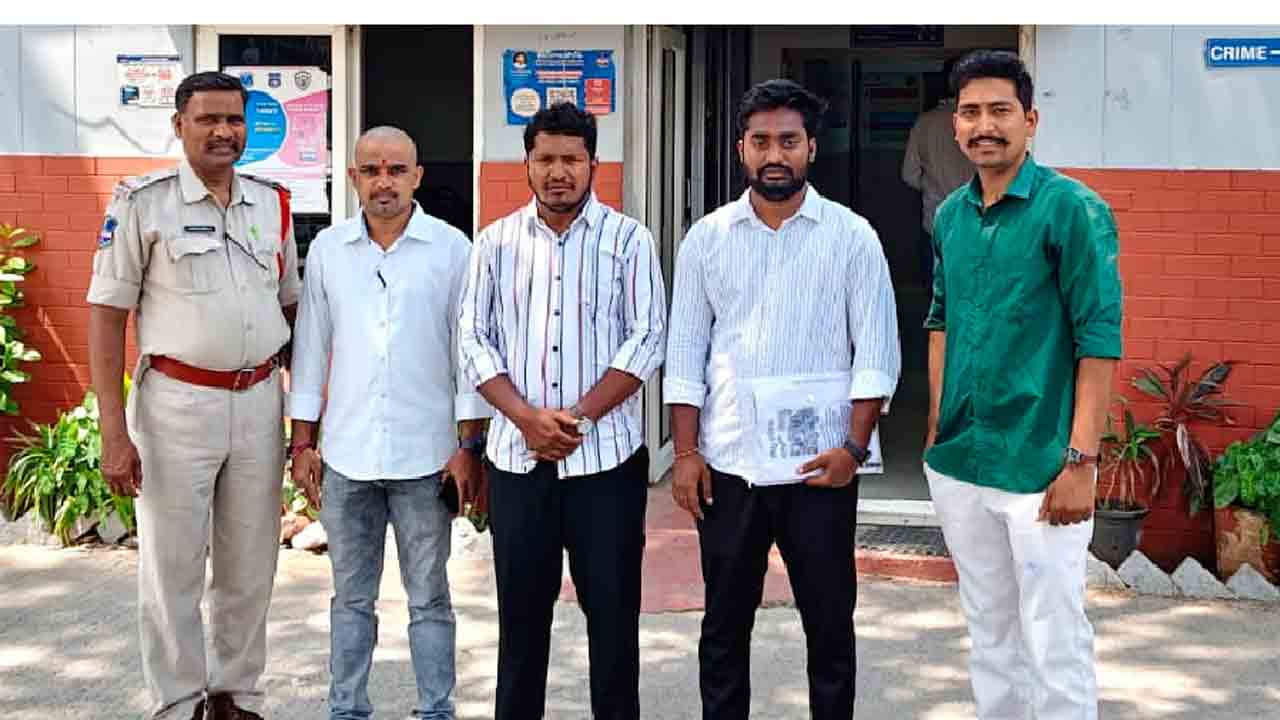 రేవంత్‌ పర్యటనకు నిరుద్యోగుల సెగ