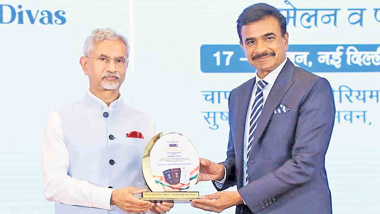 పాస్‌పోర్ట్‌ సేవల్లో ఆదర్శంగా తెలంగాణ