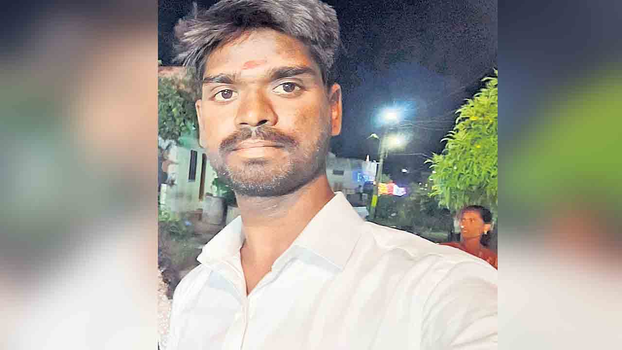 అందని వేతనం.. ఔట్‌సోర్సింగ్‌ ఉద్యోగి మృతి